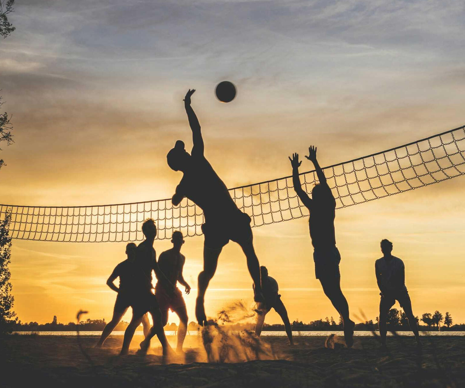 ACTIVITIES Attractions & Outdoor Adventures